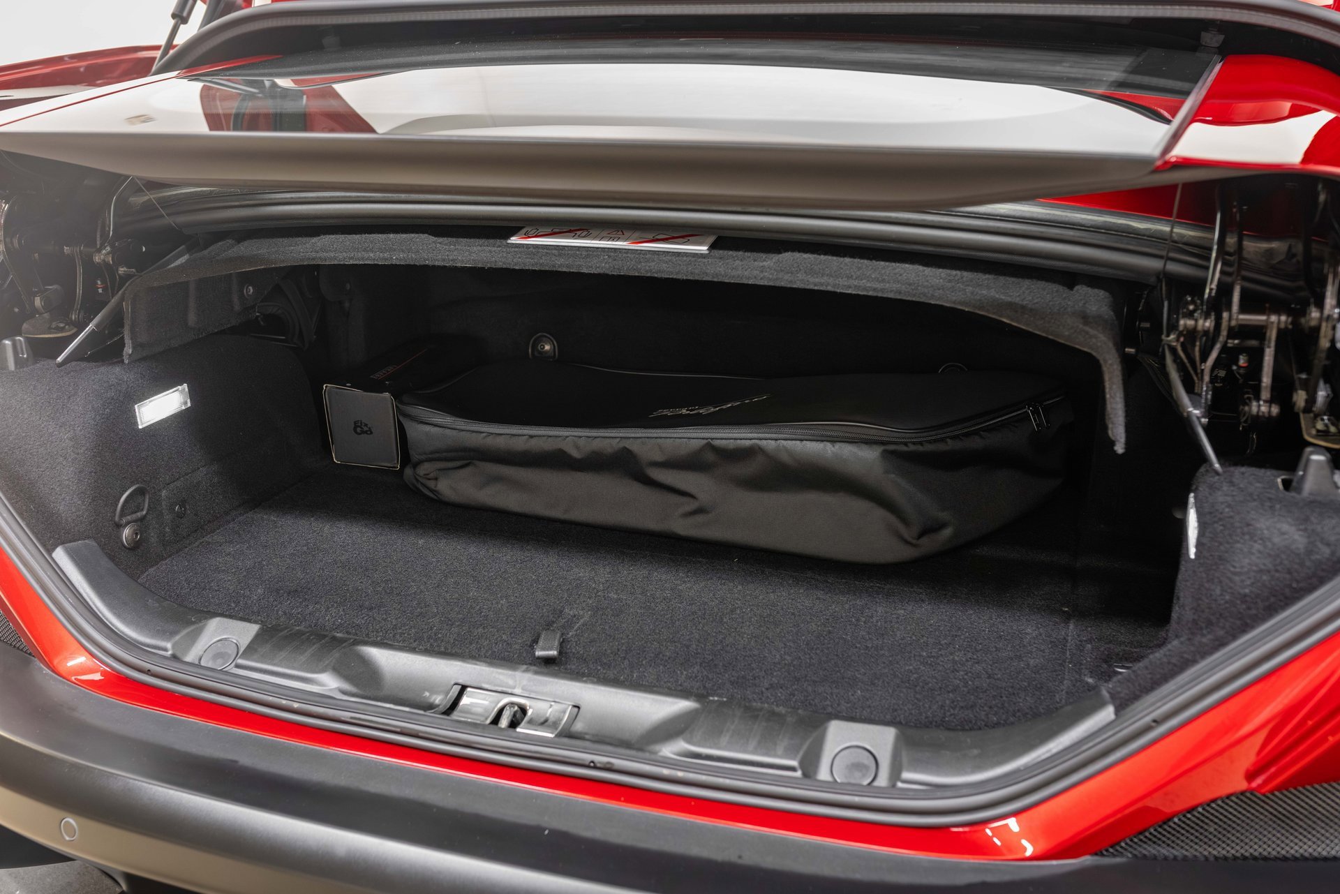 Certified 2020 Ferrari Portofino image 26