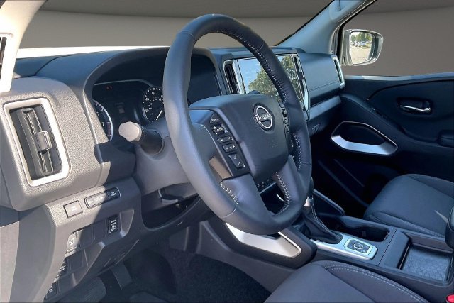 Certified 2026 Nissan Frontier SV w/ SV Convenience Package AWD/4WD image 12