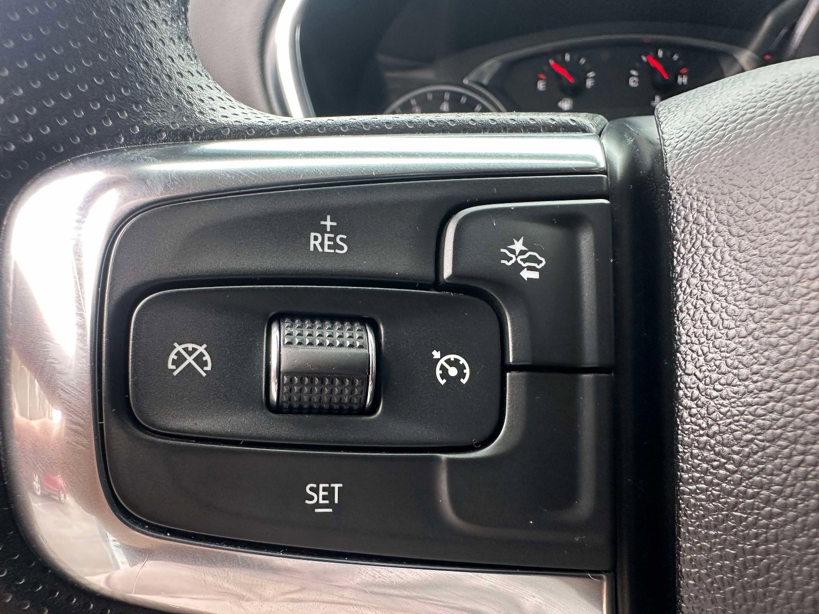 Certified 2025 Chevrolet Blazer LT image 18