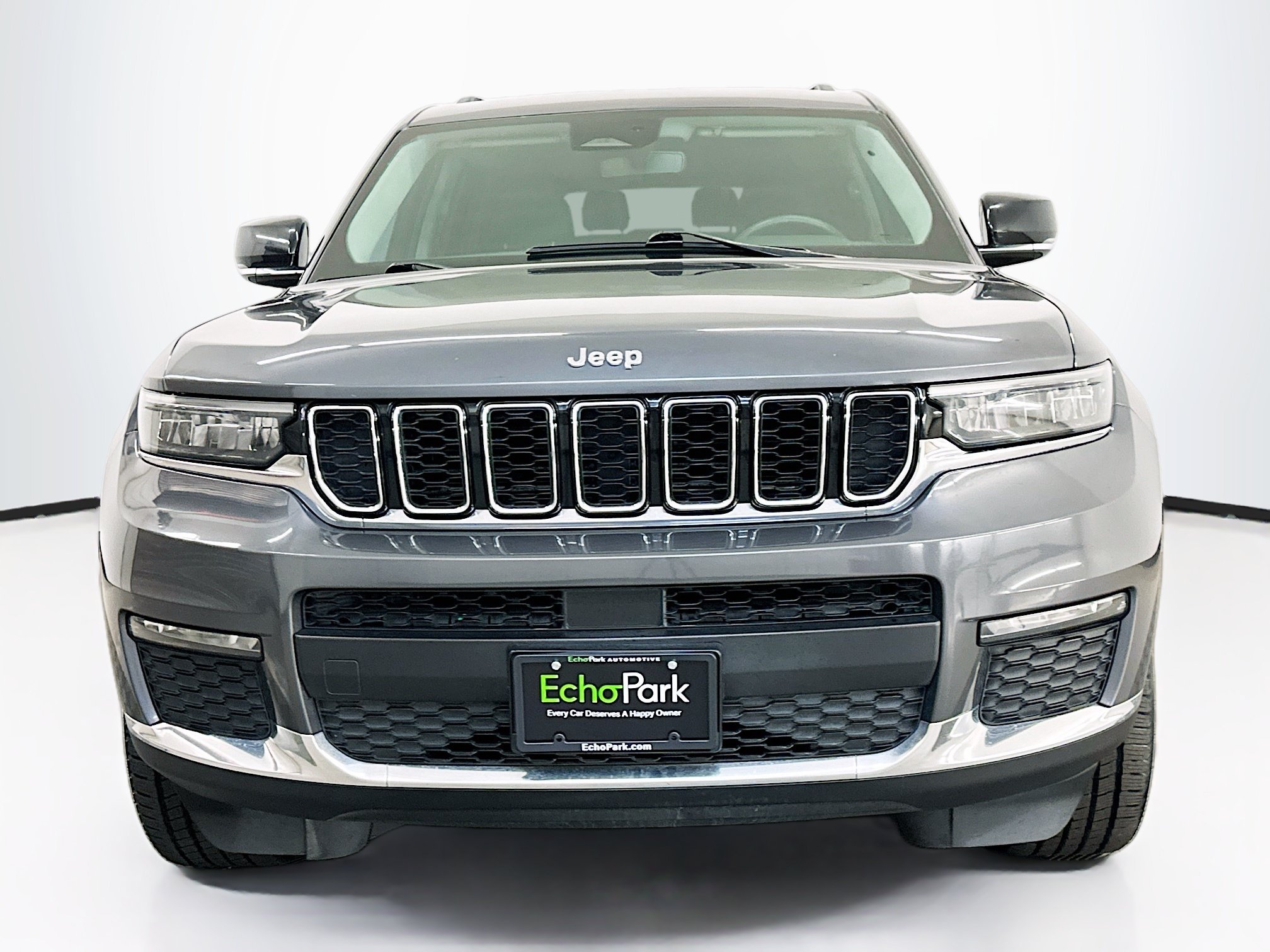 Used 2023 Jeep Grand Cherokee L Limited AWD/4WD image 2