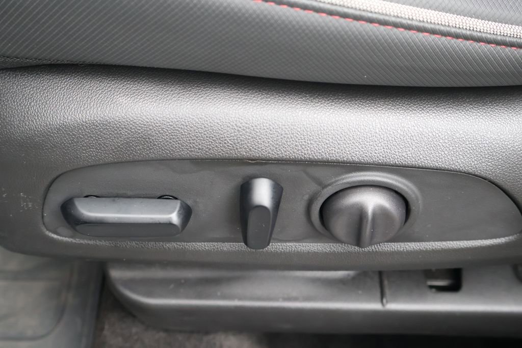 Certified 2023 Chevrolet TrailBlazer RS w/ Sun and Liftgate Package image 35