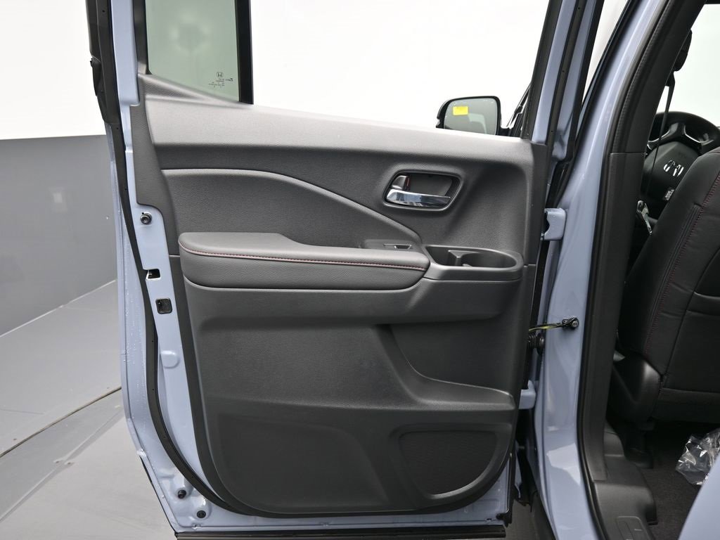 New 2026 Honda Ridgeline Black Edition image 35