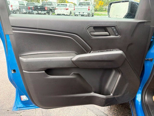 Used 2023 Chevrolet Colorado Trail Boss w/ Technology Package AWD/4WD image 10
