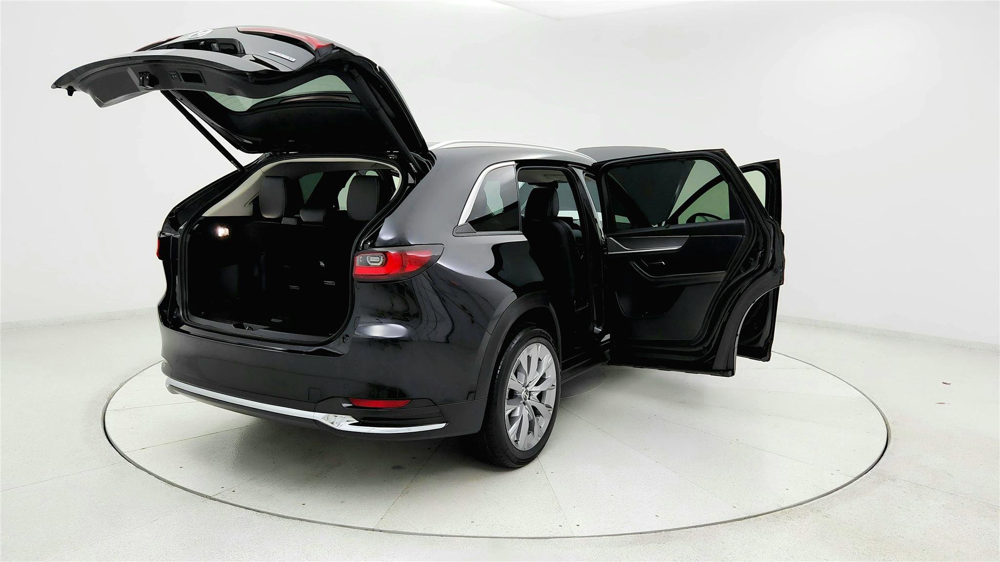 Used 2024 MAZDA CX-90 3.3 Turbo w/ Premium Package image 11