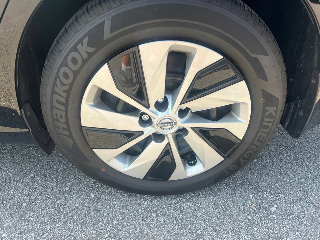 Certified 2025 Nissan Altima 2.5 S FWD image 7