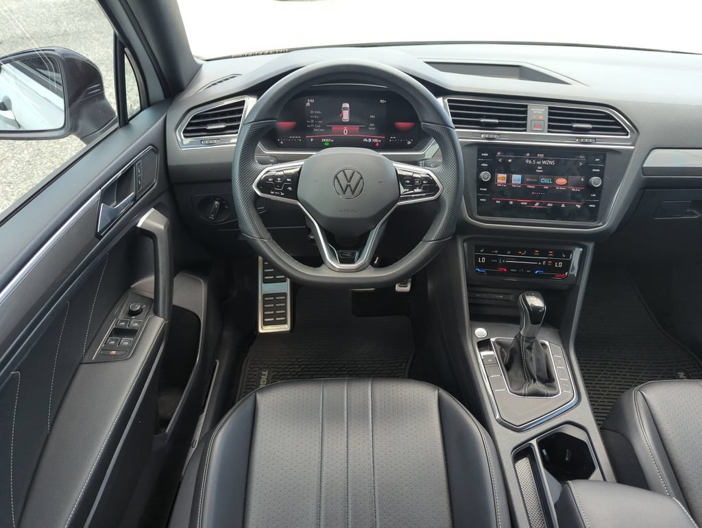 Certified 2023 Volkswagen Tiguan SE R-Line FWD image 14