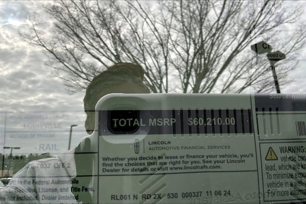 New 2025 Lincoln Corsair Grand Touring w/ Equipment Group 301A image 14