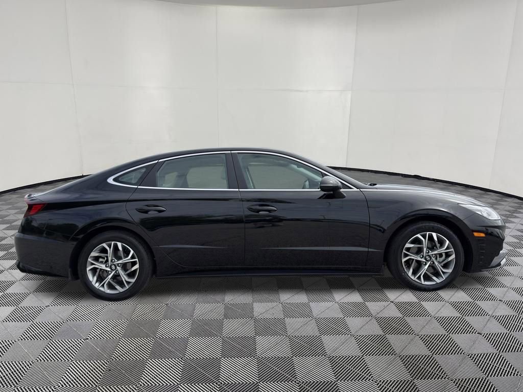 Used 2023 Hyundai Sonata SEL FWD image 3
