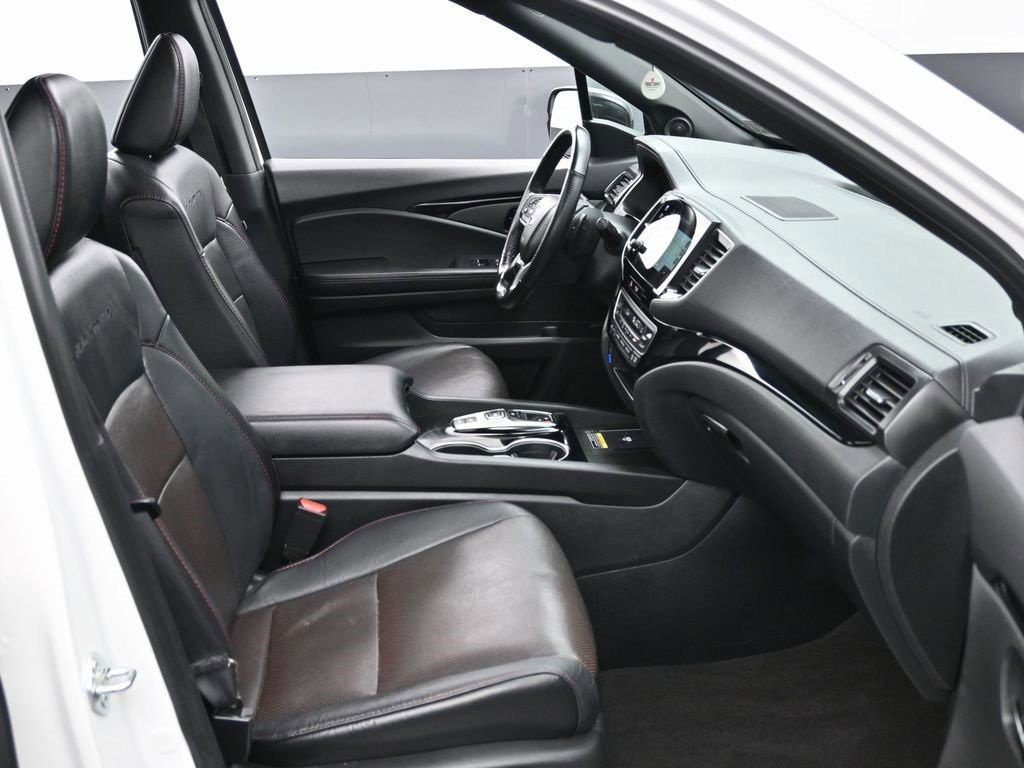 Used 2024 Honda Passport Black Edition image 35