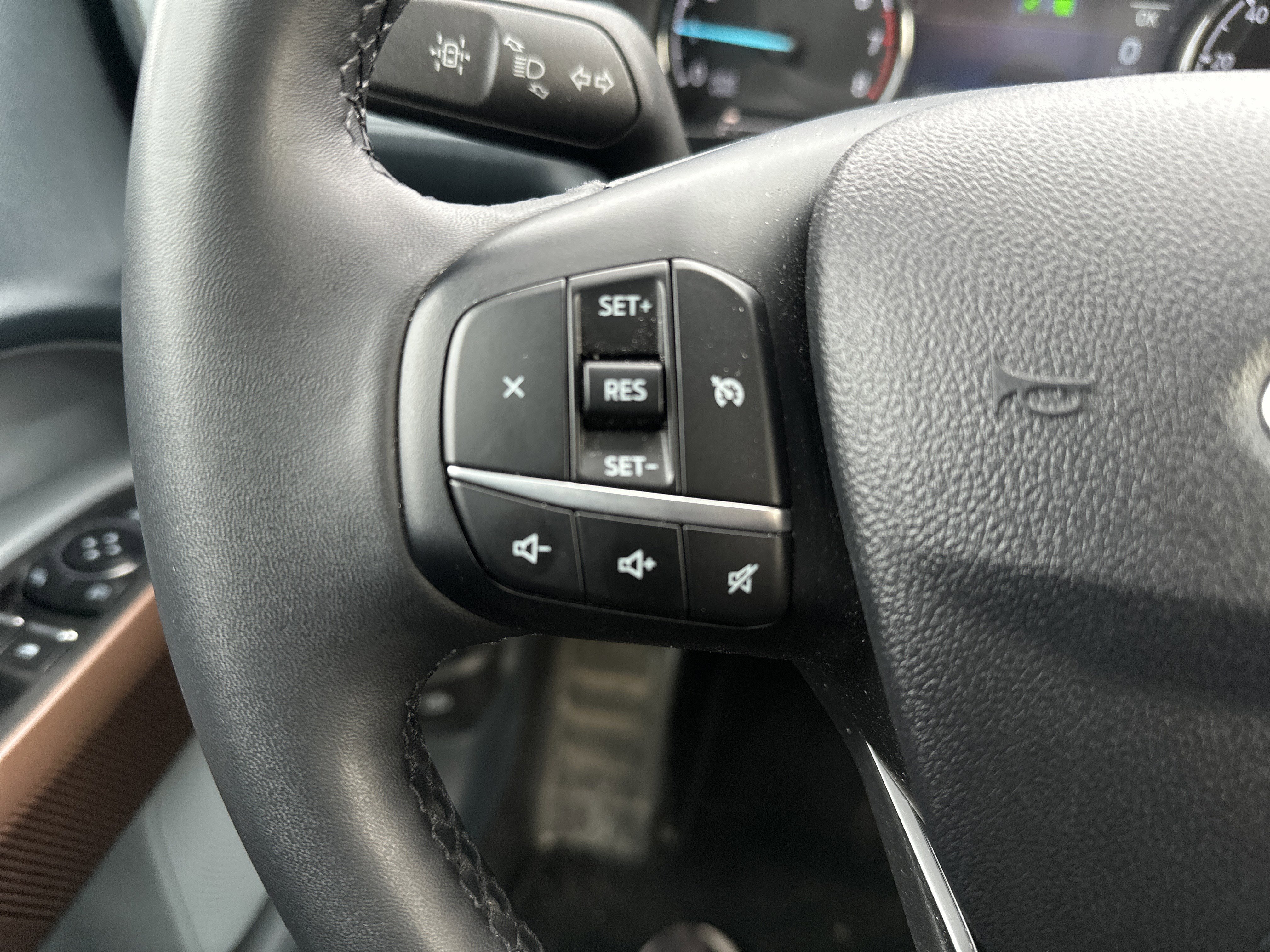 Used 2023 Ford Maverick Lariat w/ Lariat Luxury Package image 13