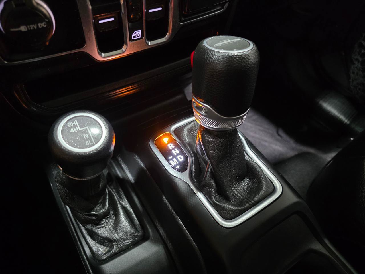 Used 2021 Jeep Gladiator Sport AWD/4WD image 34