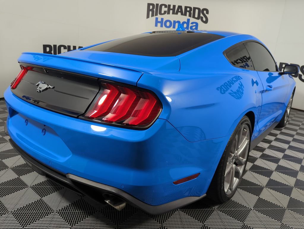Used 2023 Ford Mustang Premium image 5