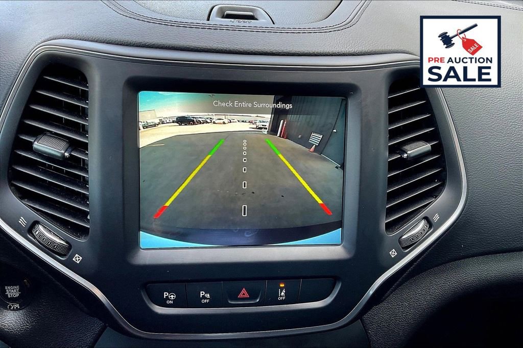 Used 2023 Jeep Cherokee Altitude Lux AWD/4WD image 20