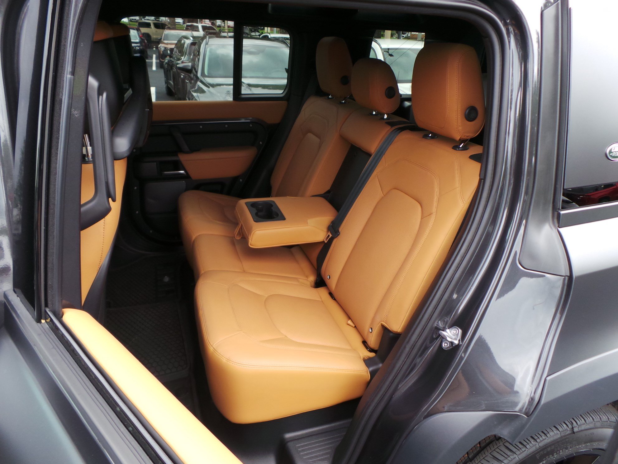 Used 2023 Land Rover Defender 110 V8 AWD/4WD image 20