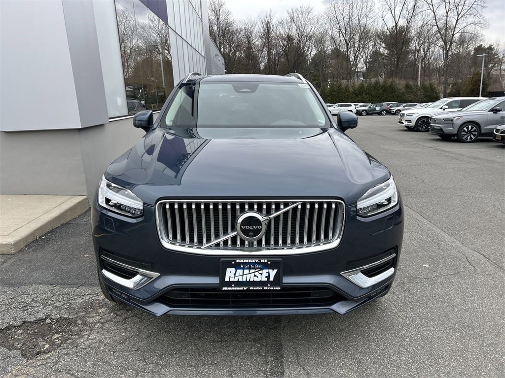 Used 2023 Volvo XC90 B6 Plus w/ Protection Package Premier image 3