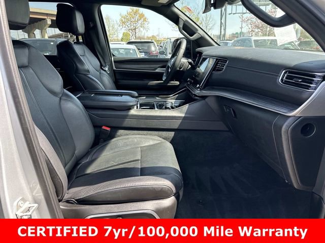Certified 2024 Jeep Wagoneer Series II w/ Flexible Seating Group AWD/4WD image 11