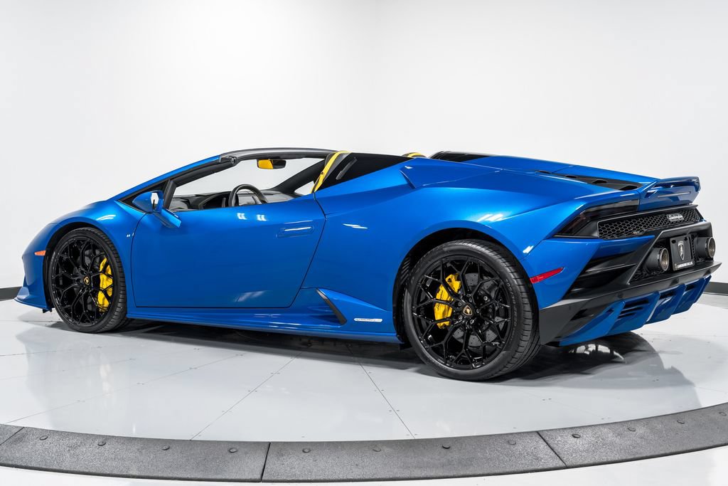 Used 2023 Lamborghini Huracan EVO AWD/4WD image 5
