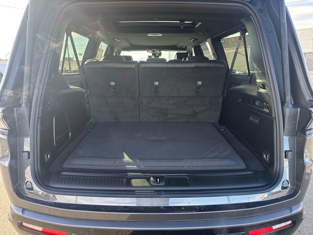 New 2026 Jeep Grand Wagoneer L 4WD w/ Premium Group I image 30