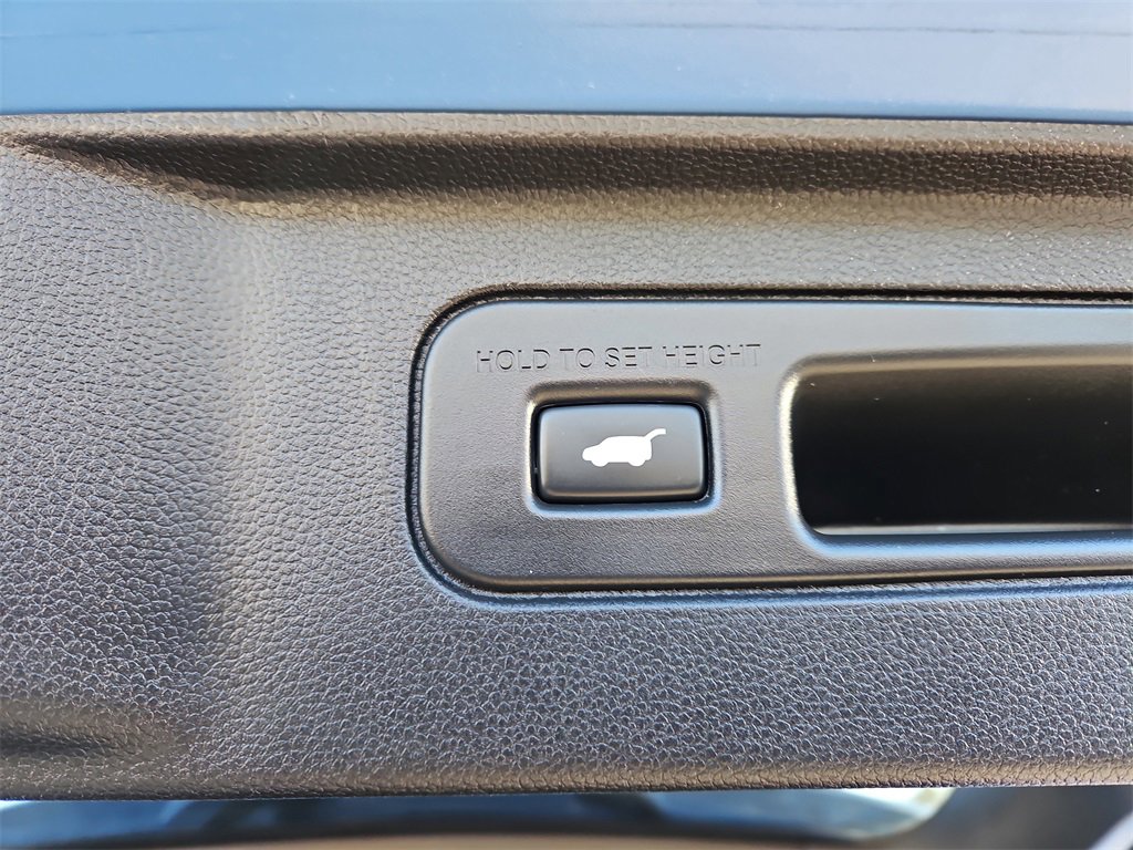 Certified 2025 Honda Pilot TrailSport image 23