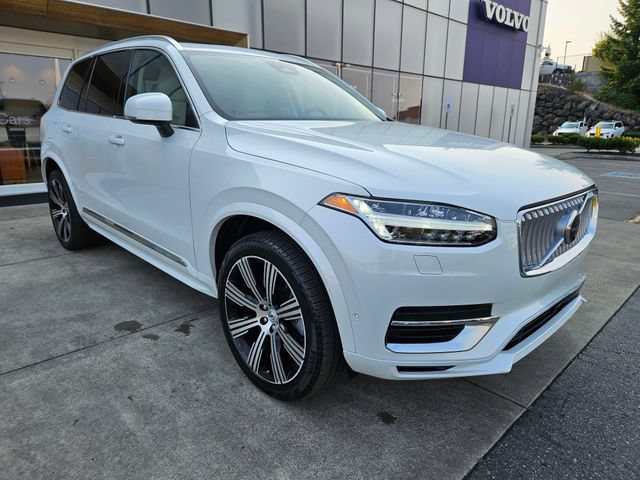 Certified 2023 Volvo XC90 T8 Plus AWD/4WD image 3
