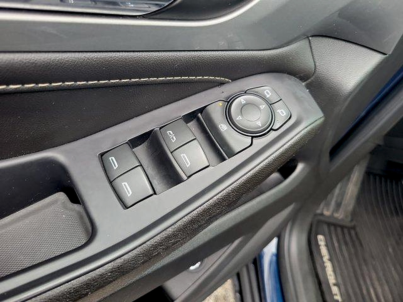 Used 2022 Chevrolet Traverse LT AWD/4WD image 24