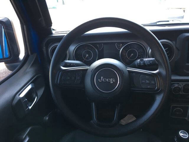 Used 2022 Jeep Wrangler Unlimited Sport image 10