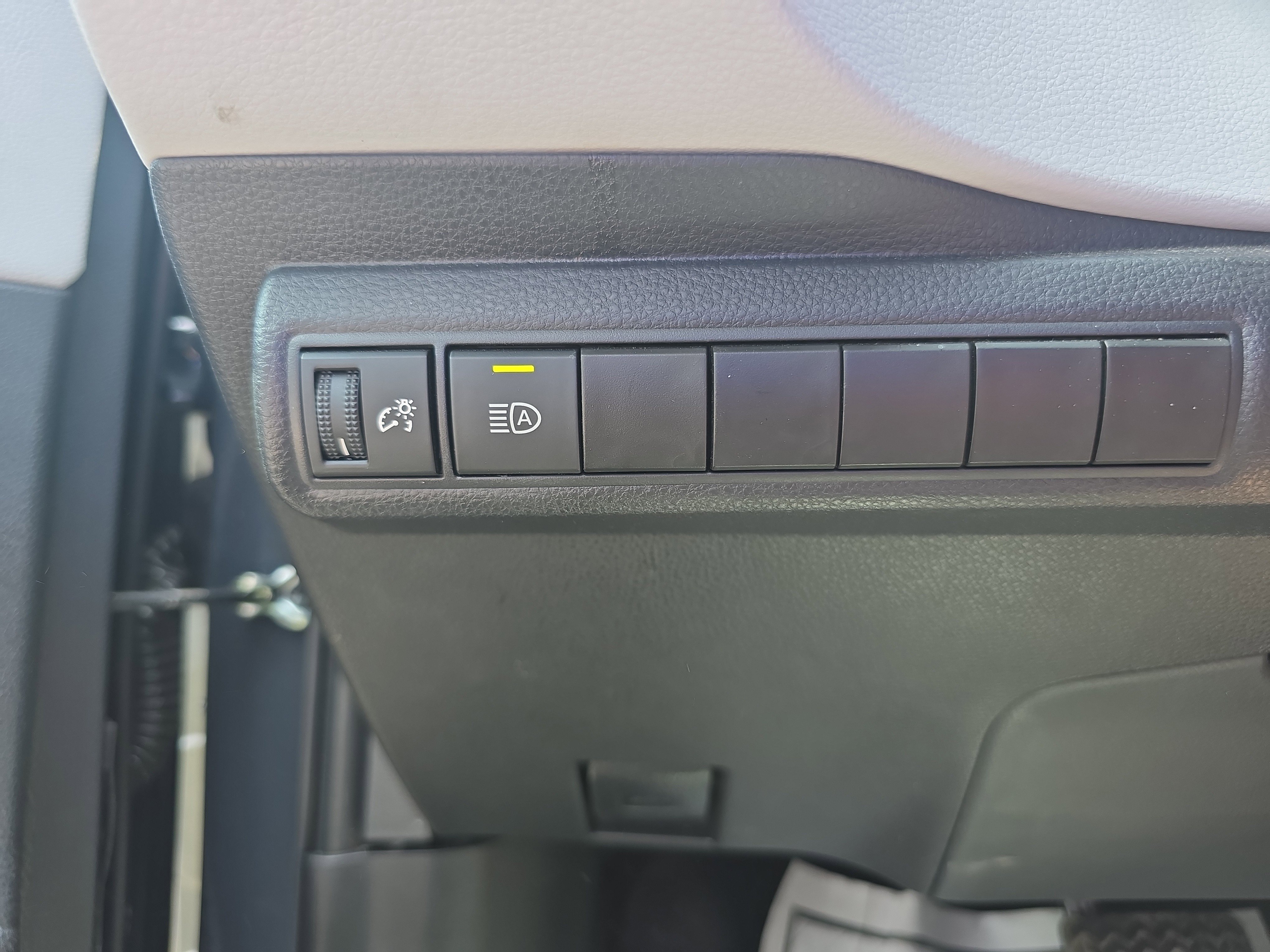 Used 2025 Toyota Corolla FX w/ Convenience Package image 18