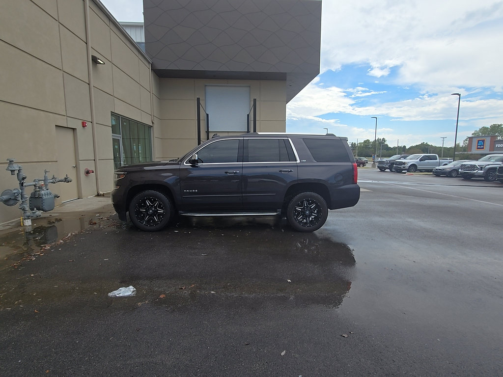 Used 2015 Chevrolet Tahoe LTZ AWD/4WD image 14