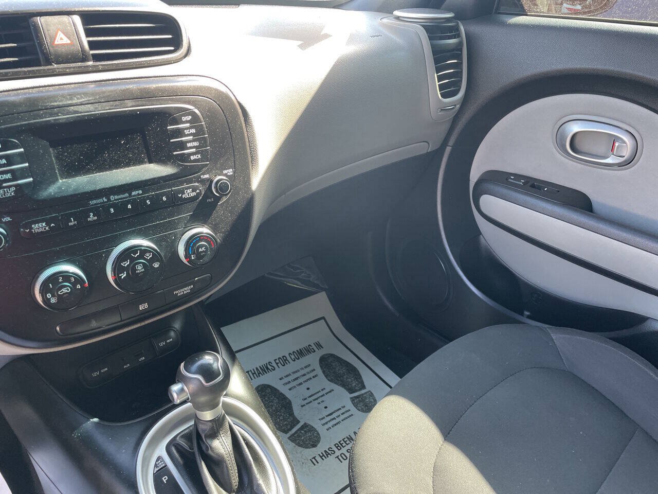 Used 2015 Kia Soul FWD image 13