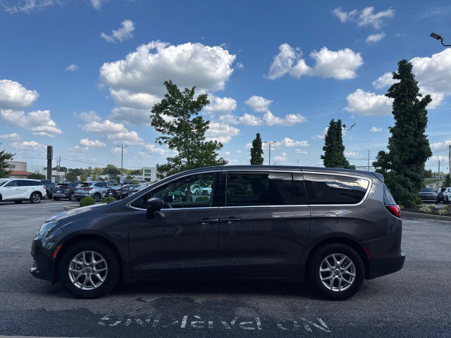 Used 2023 Chrysler Voyager LX FWD image 13