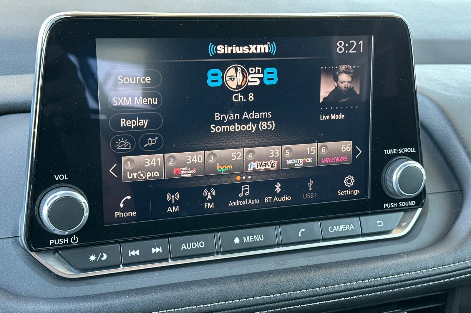 Used 2025 Nissan Rogue SV image 19