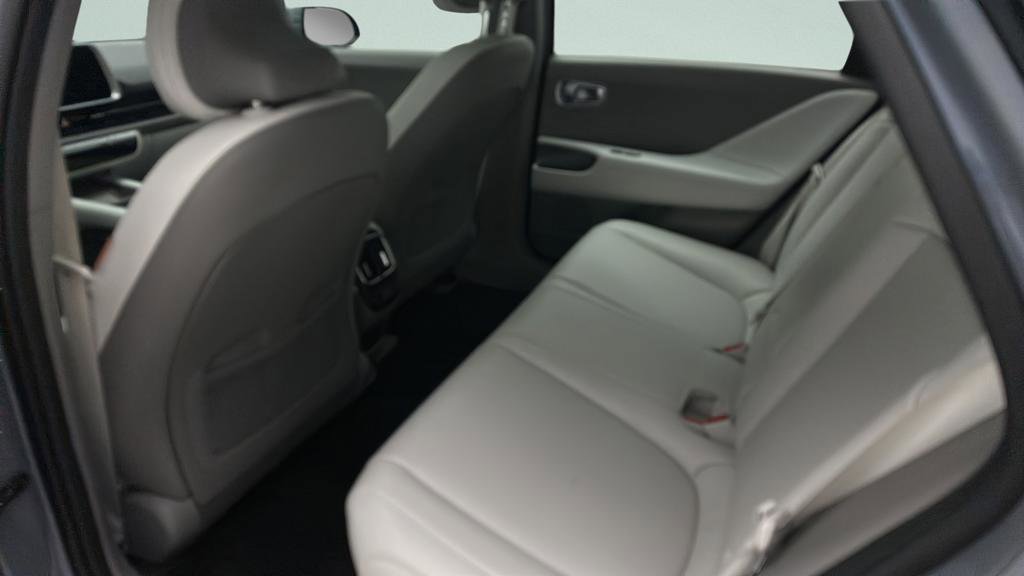 Used 2023 Hyundai Ioniq 6 Limited AWD/4WD image 8