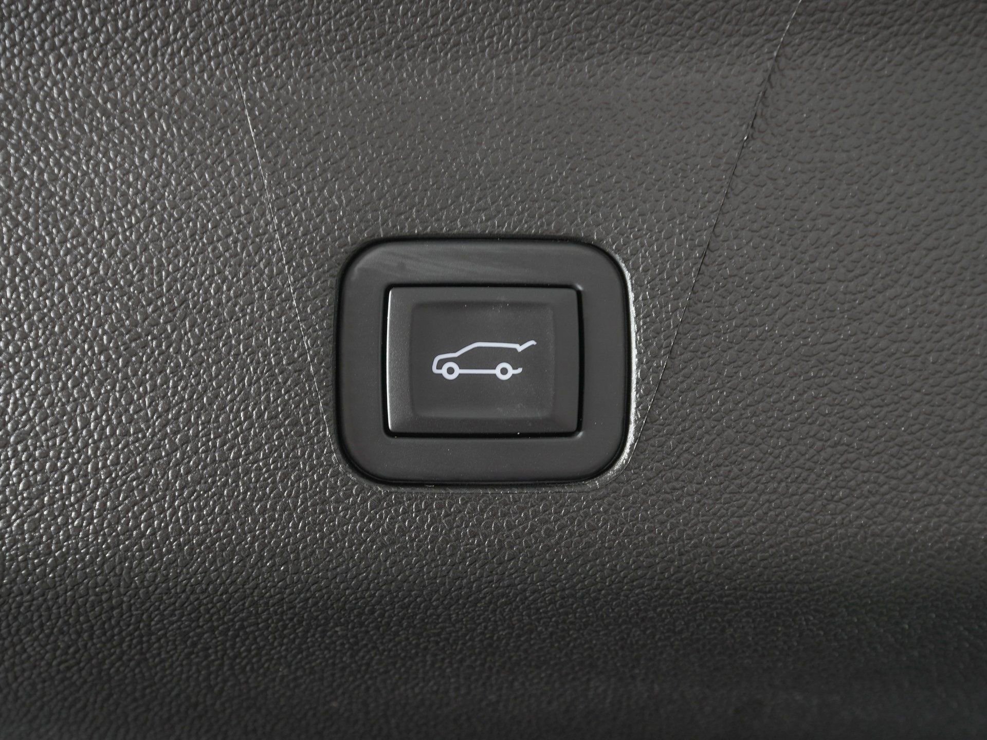 Used 2026 GMC Yukon XL AT4 Ultimate image 15