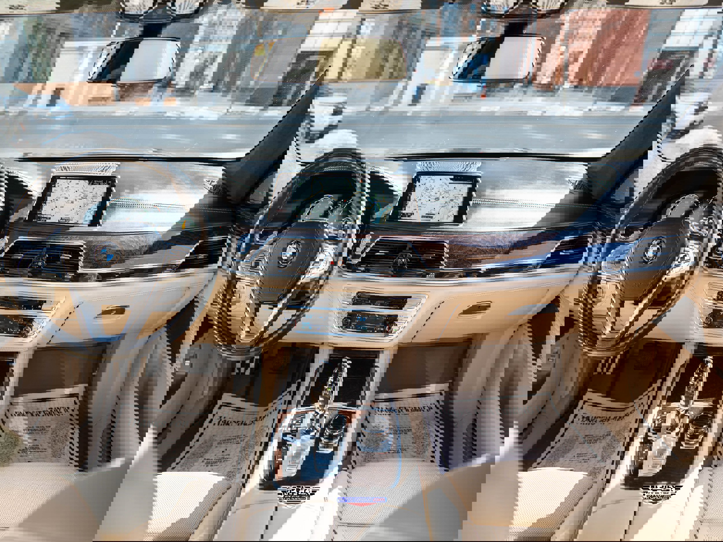 Used 2017 BMW 750i RWD image 14