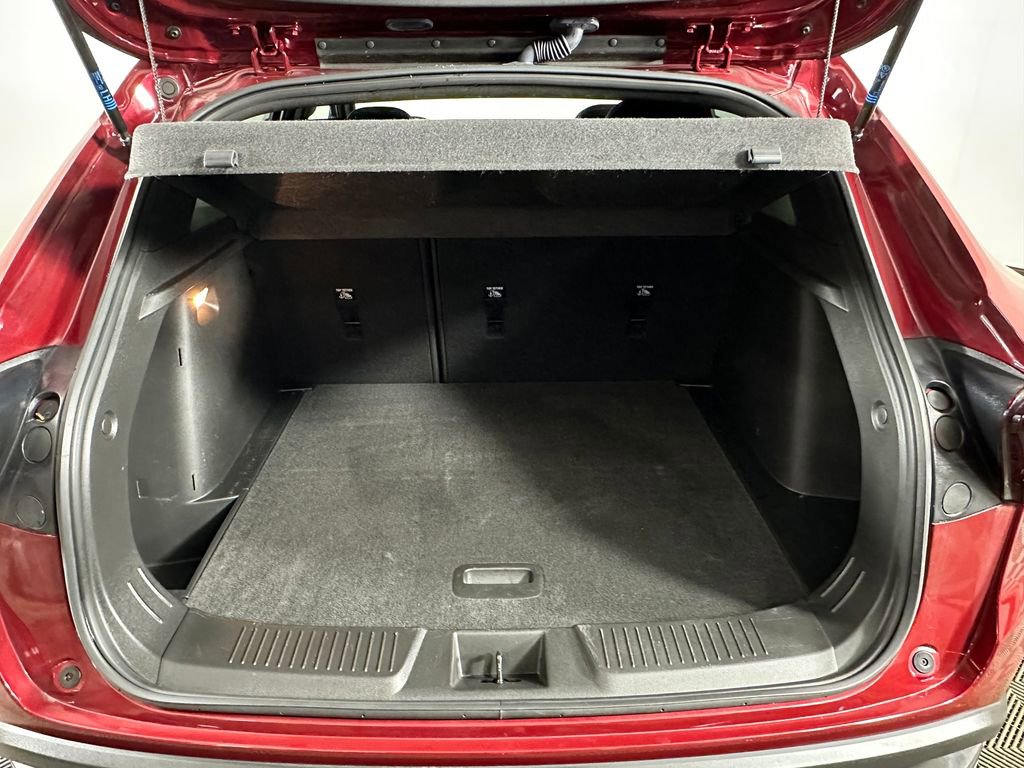 Used 2024 Chevrolet Trax RS w/ Driver Confidence Package image 27