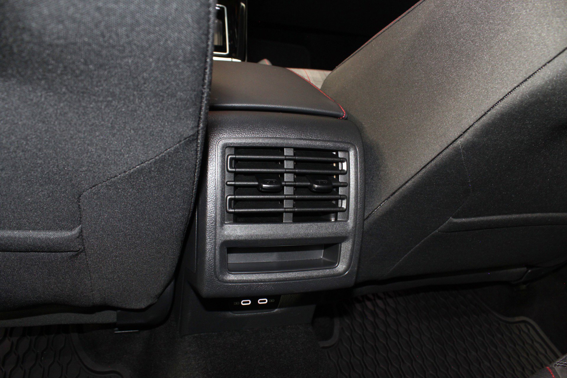 Used 2023 Volkswagen GTI 40th Anniversary Edition FWD image 42