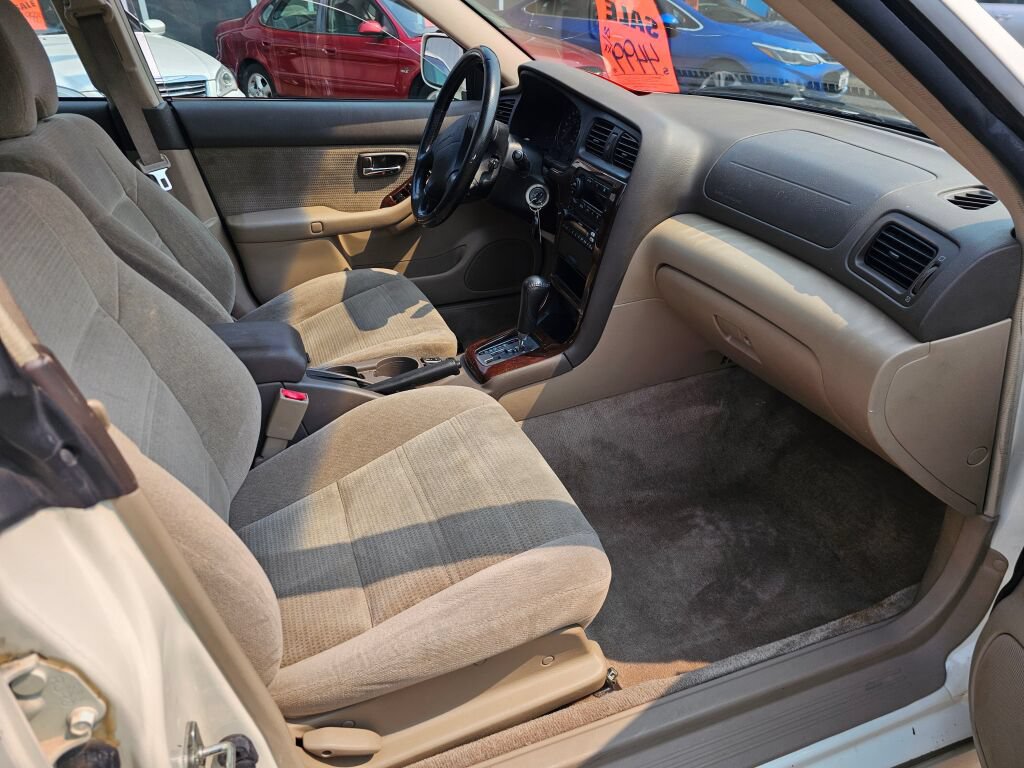 Used 2004 Subaru Outback H6 35th Anniversary Edition AWD/4WD image 11
