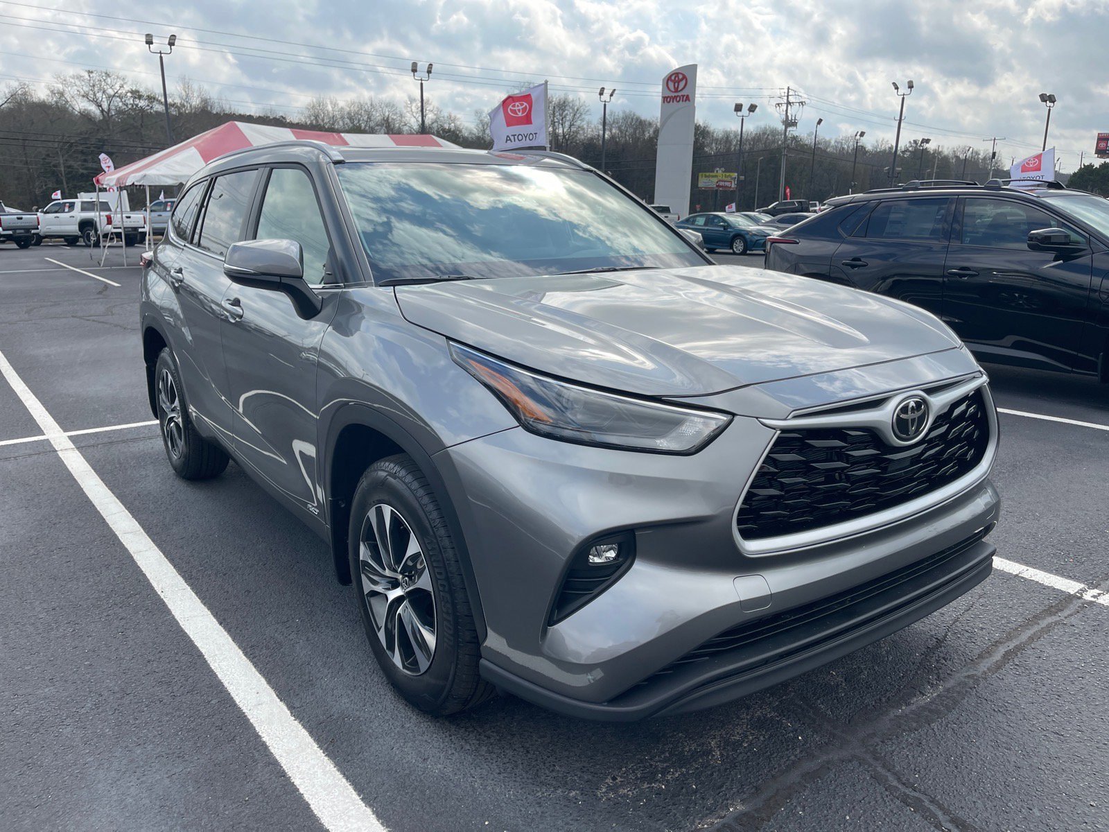 New 2026 Toyota Highlander XLE