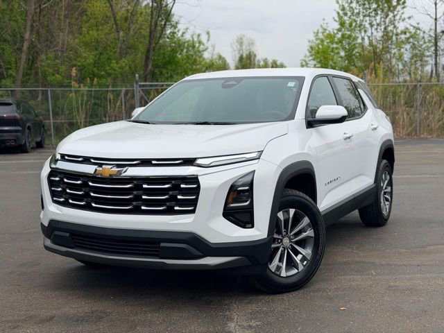 Used 2026 Chevrolet Equinox LT FWD image 1