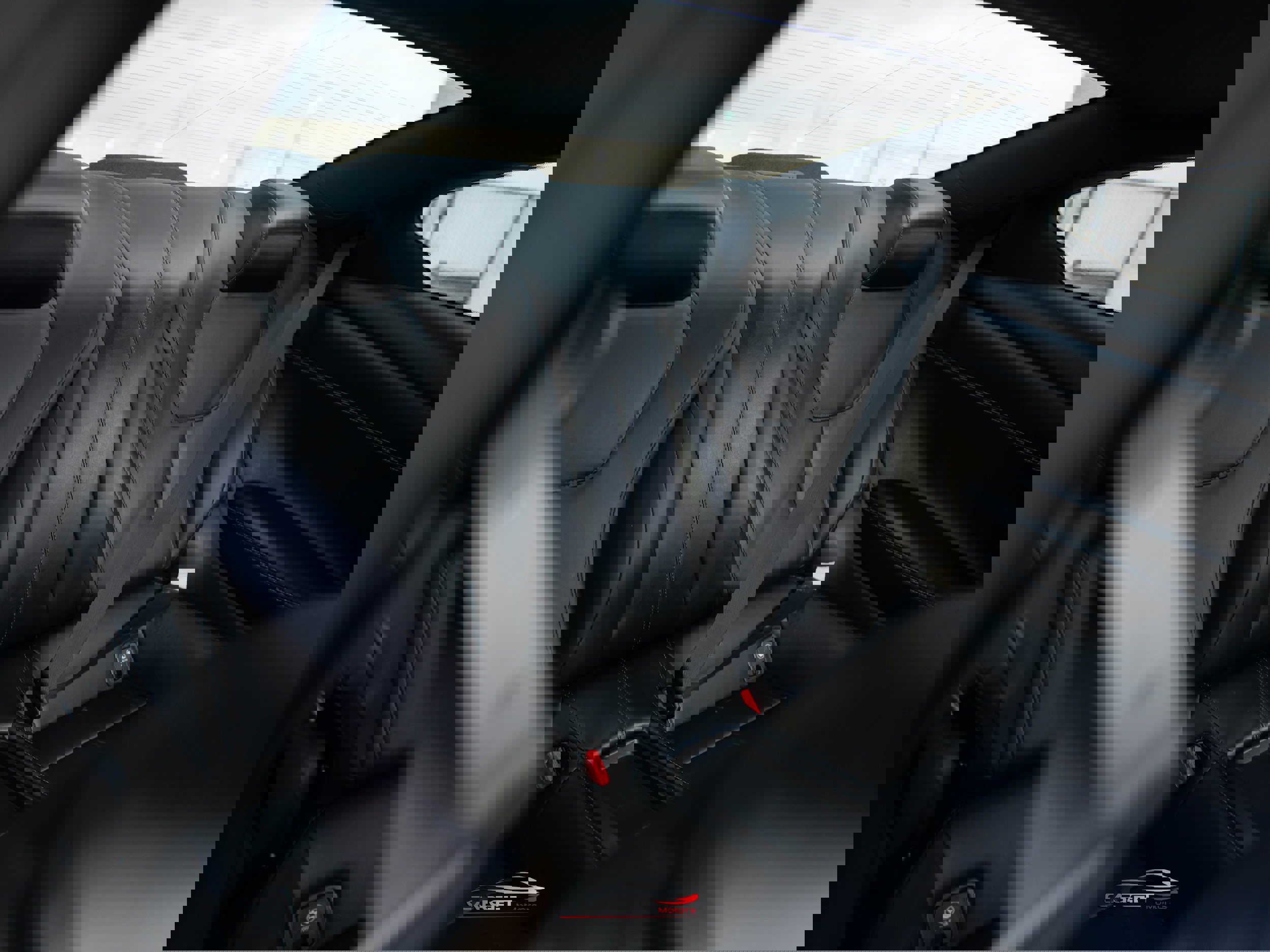 Used 2019 INFINITI Q60 3.0t Luxe w/ Essential Package image 17