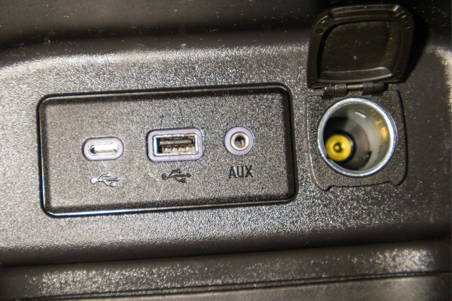 Used 2022 Chevrolet Equinox LS image 24