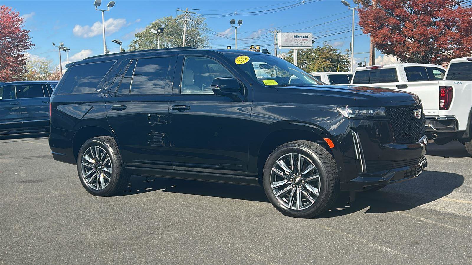 Certified 2024 Cadillac Escalade Sport Platinum w/ Heavy-Duty Trailer Package image 10