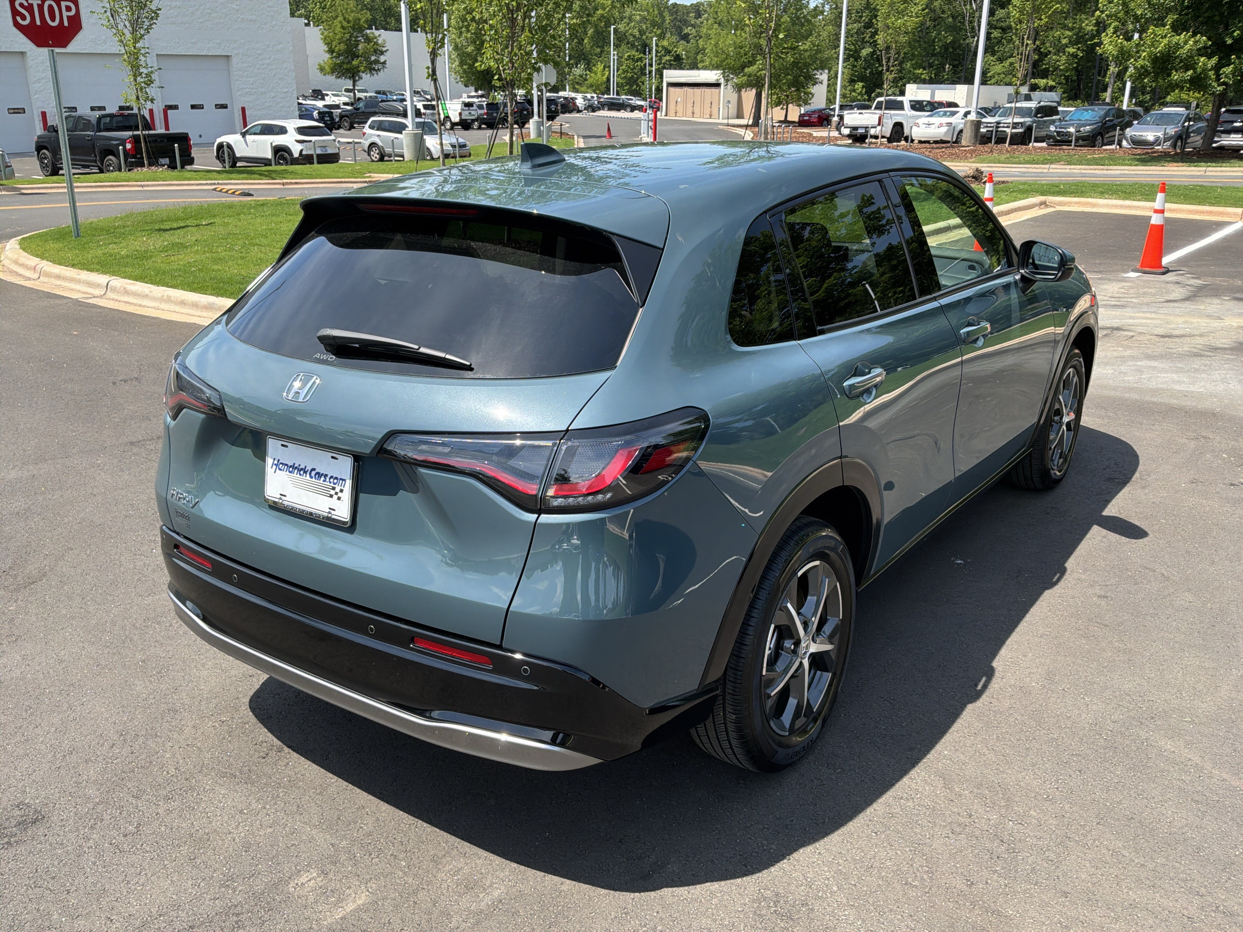 Used 2025 Honda HR-V EX-L image 10
