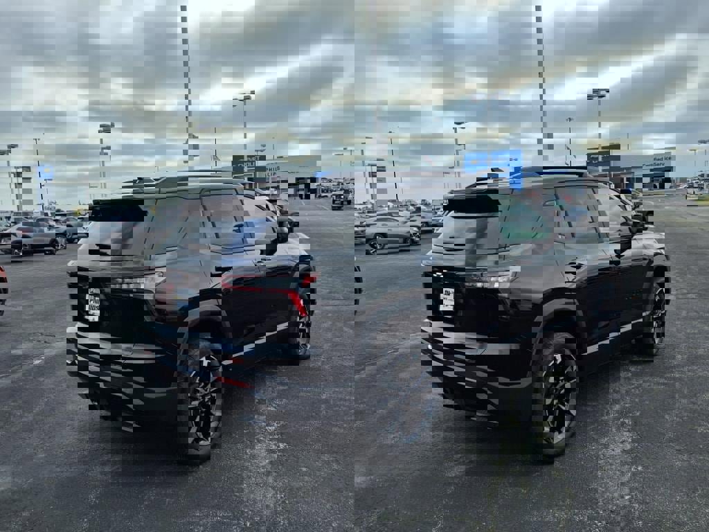 New 2026 Chevrolet Equinox RS w/ Convenience Package III image 3