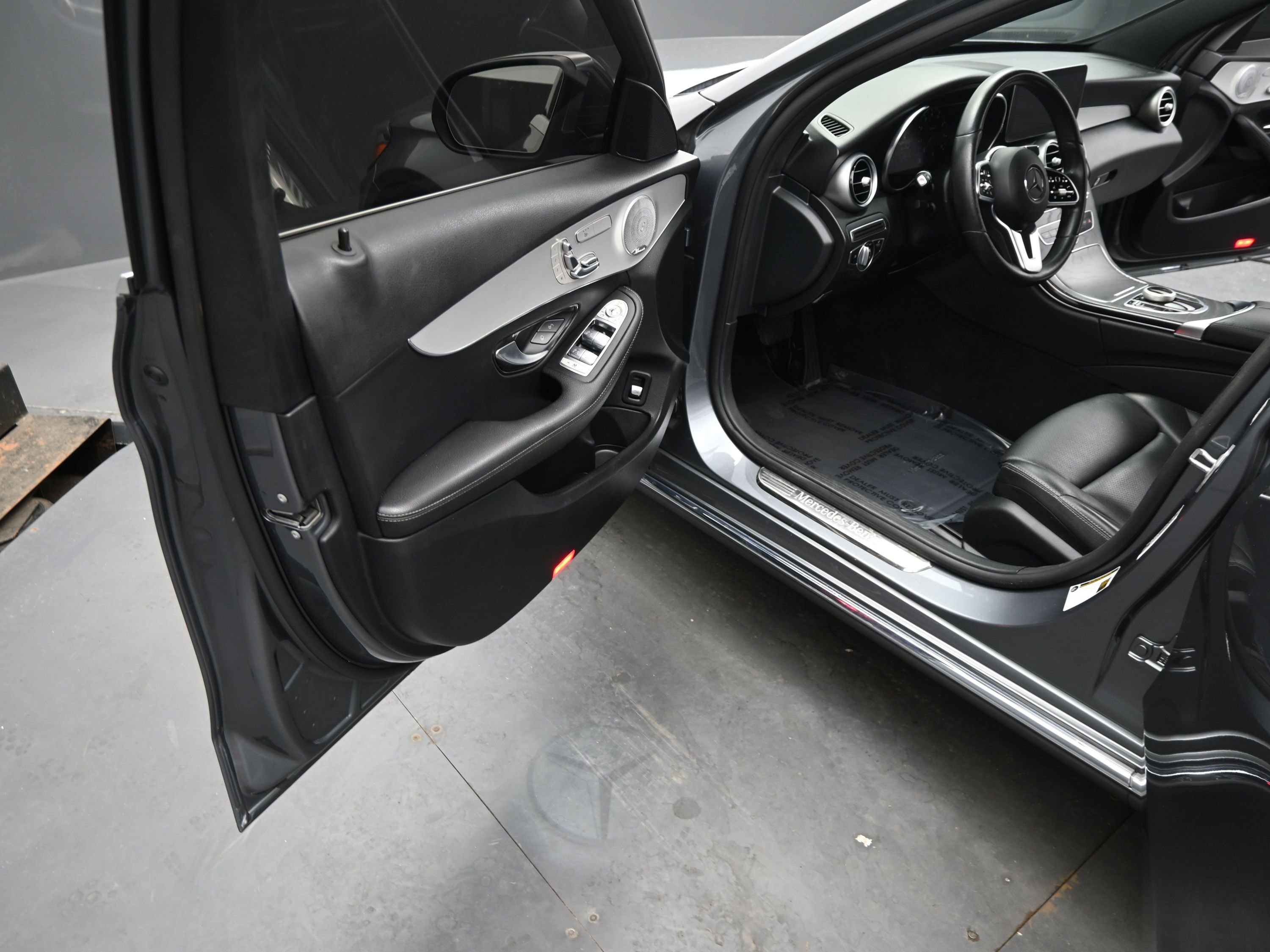 Used 2021 Mercedes-Benz C 300 Sedan w/ Premium Package image 14