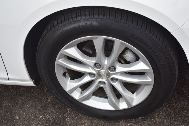 Certified 2017 Chevrolet Malibu LT w/ LPO, Convenience Package 2 image 11