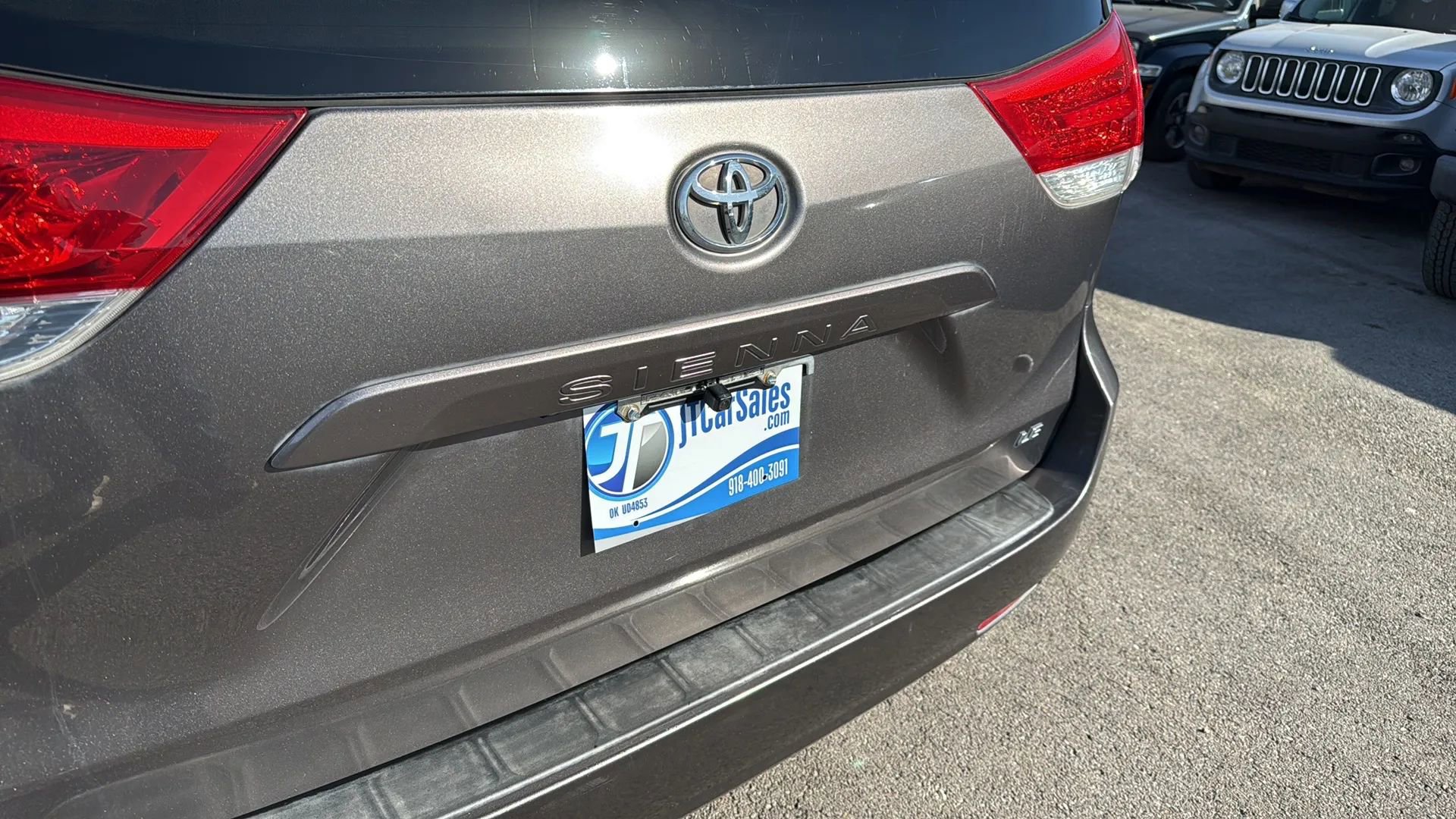 Used 2012 Toyota Sienna LE image 15