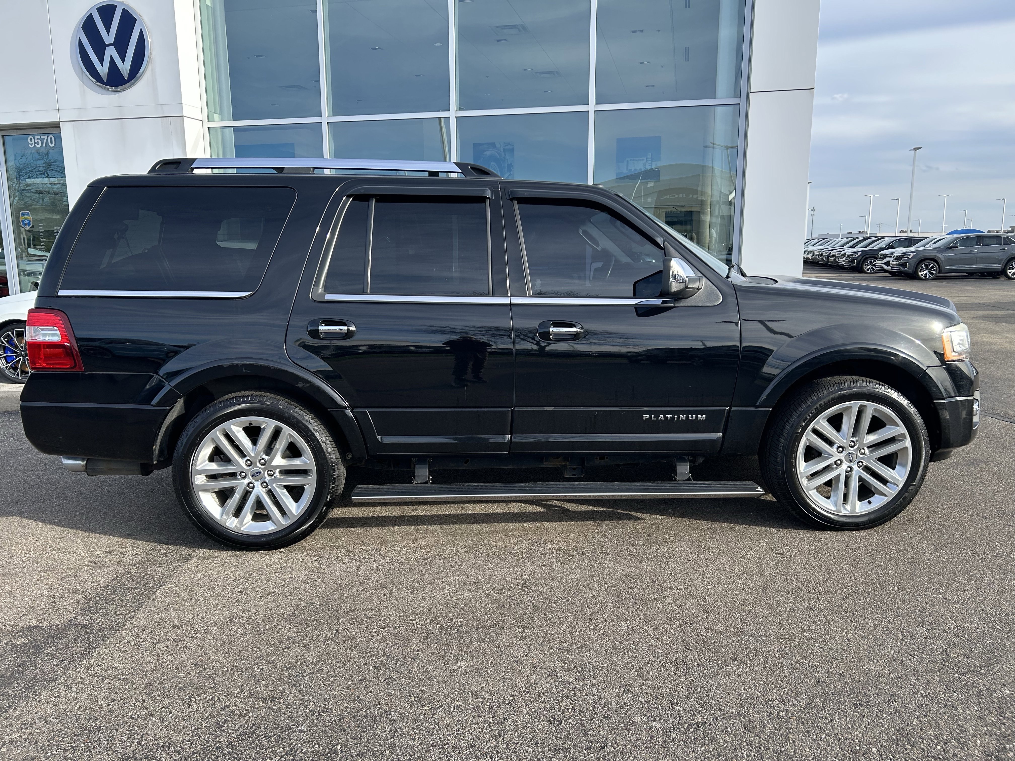 Used 2016 Ford Expedition Platinum image 8