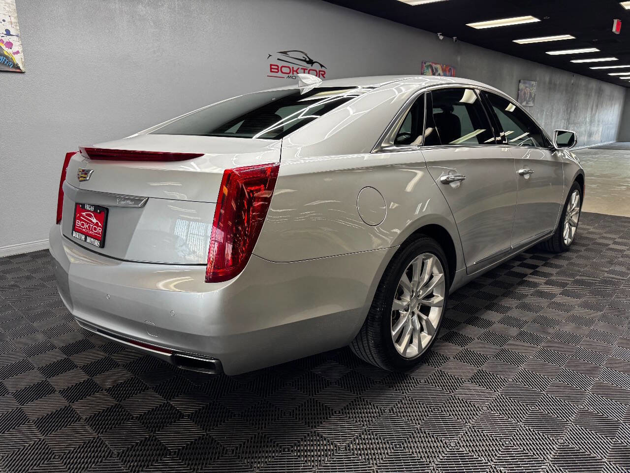 Used 2017 Cadillac XTS Luxury image 12