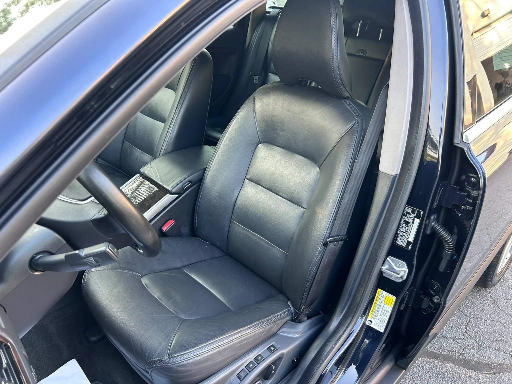 Used 2016 Volvo XC70 T5 Premier w/ Proximity Package AWD/4WD image 22